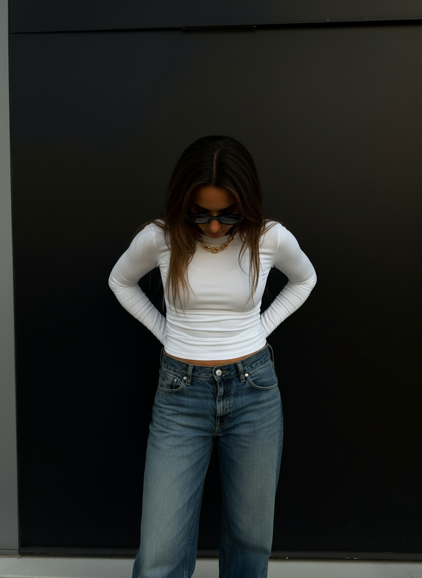 The Essential Sculpt Bluz - Saf Beyaz