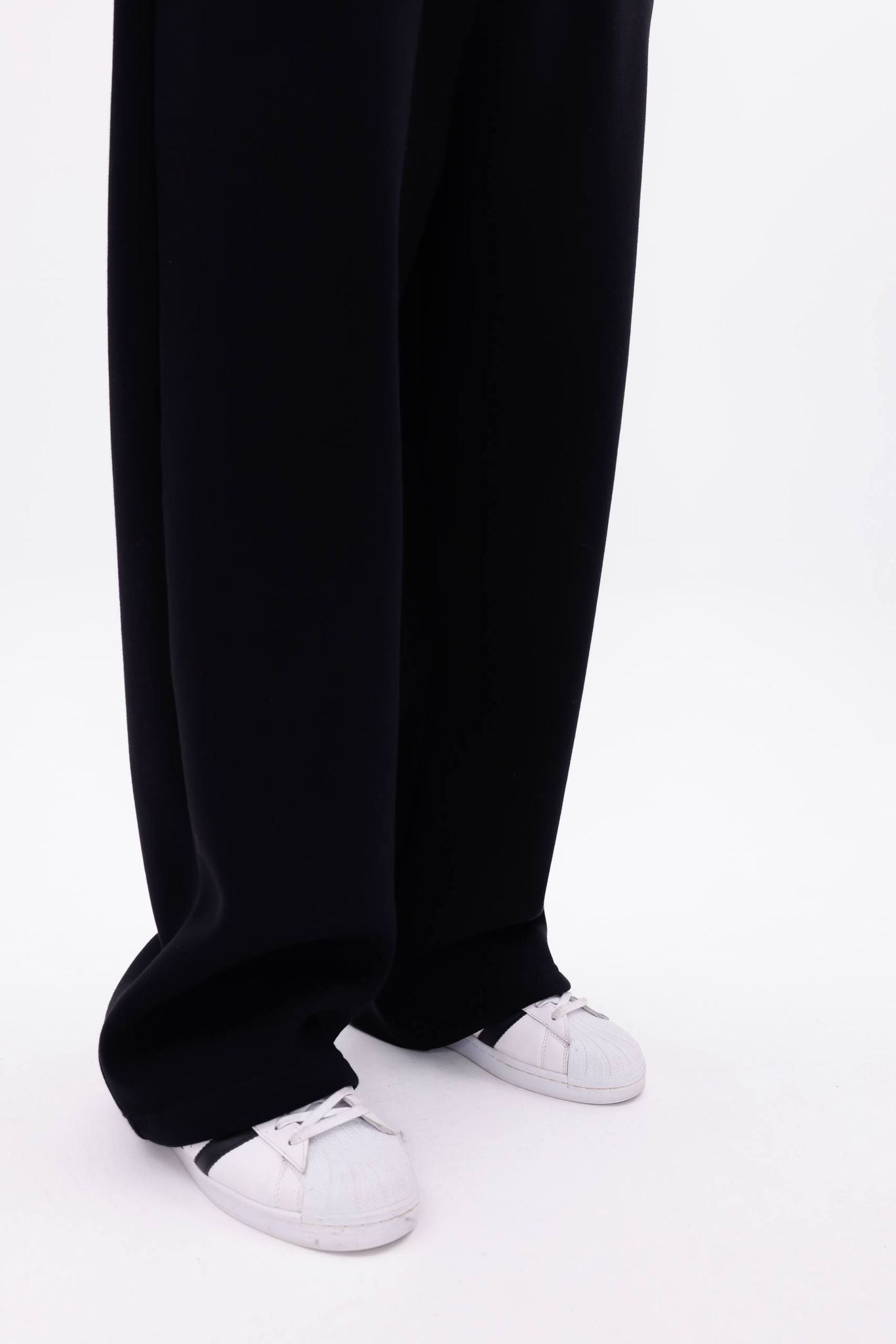 Black Basic Sweatpants